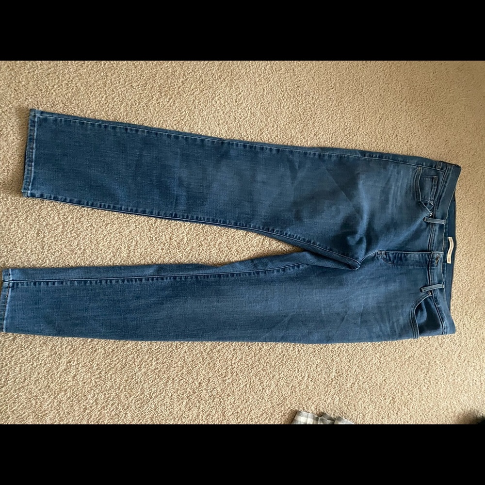 16W Levi skinny jeans